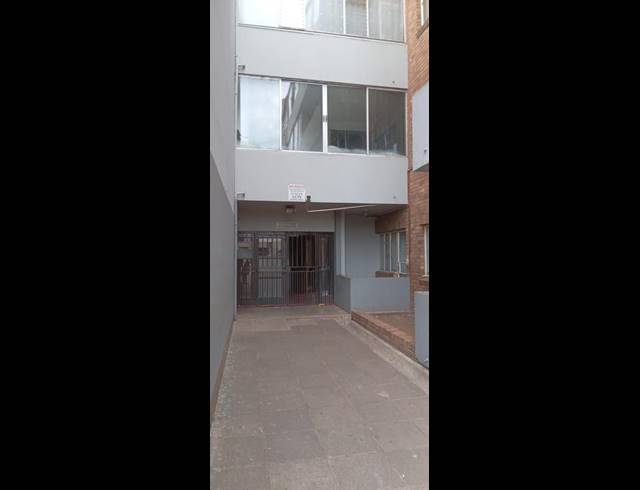 1 BEDROOM APARTMENT FOR SALE IN BOKSBURG